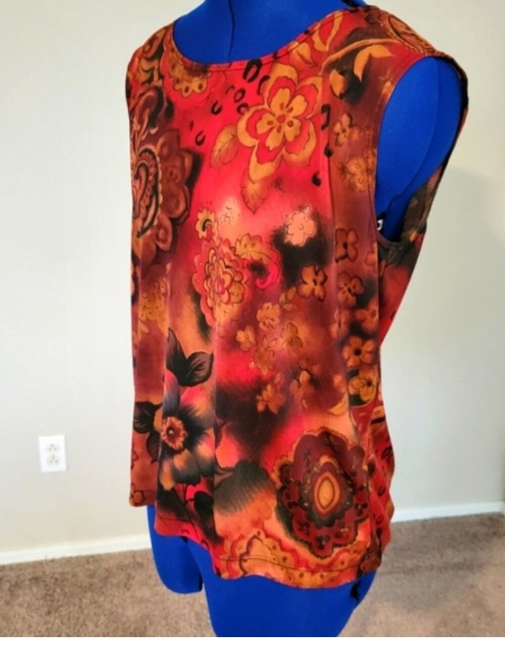 Chico's Travelers Size 2 Large (12/14) Sleeveless Red Floral Blouse - Picture 2 of 9